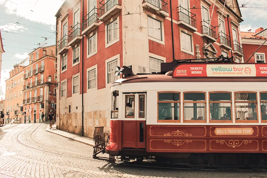 Tren en lisboa Actividades que puedes hacer en Lisboa Portugal durante una parada de crucero