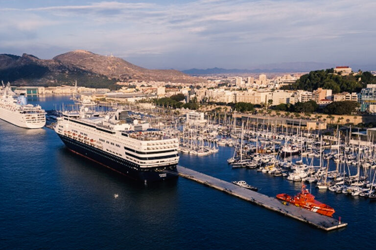 Puerto-de-cruceros-en-cartagena-españa-y-su-museo