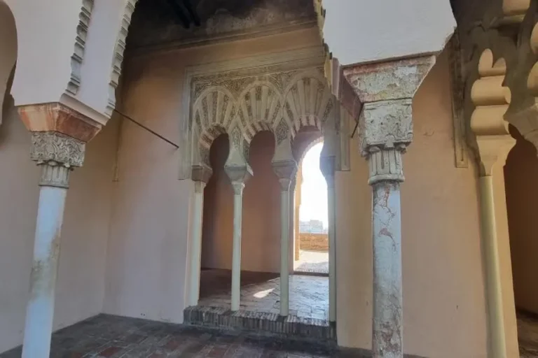 interior-teatro-romano-malaga-espana-arquitectura-historica