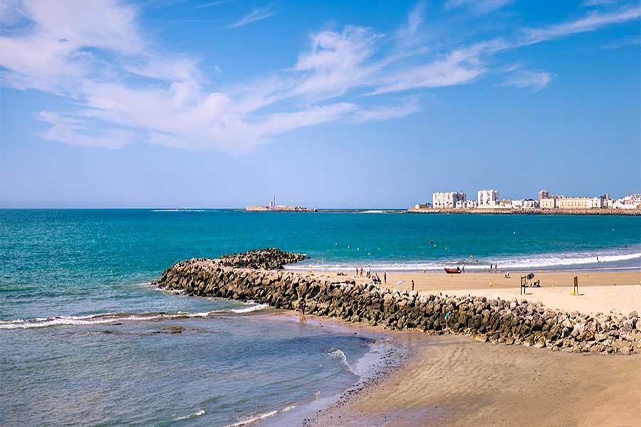 Paseo-marítimo-de-cádiz-españa