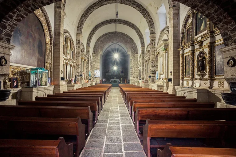 Interior de la iglesia de san juan bautista en hidalgo Lugares para visitar en Huasca de Ocampo, Hidalgo, México