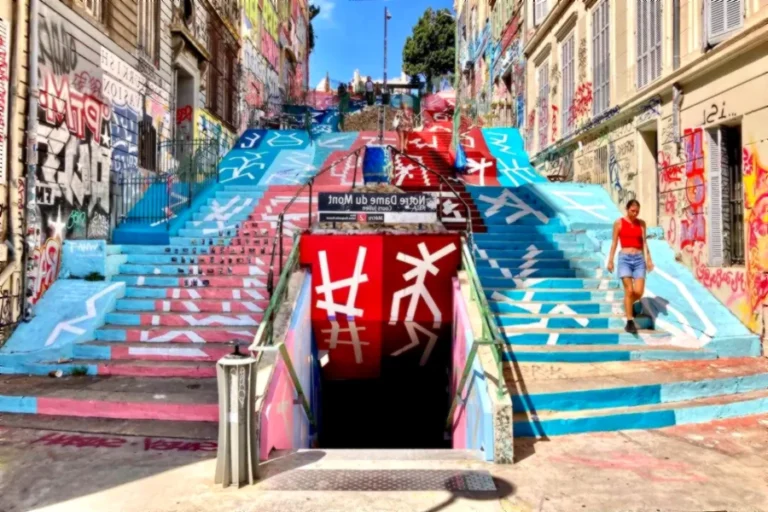 Qué hacer en Marsella Francia en una parada de crucero 11 cours-julien-marsella-arte-urbano-y-colorido-francia
