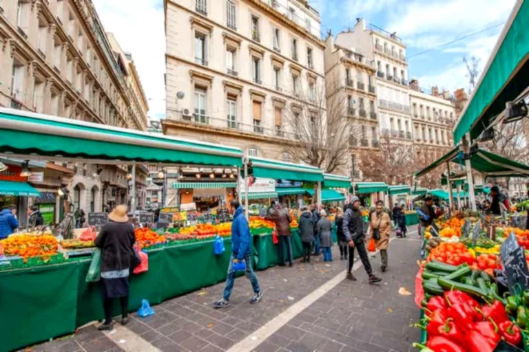 Qué hacer en Marsella Francia en una parada de crucero 12 mercado-local-en-marsella-frutas-y-vida-cotidiana
