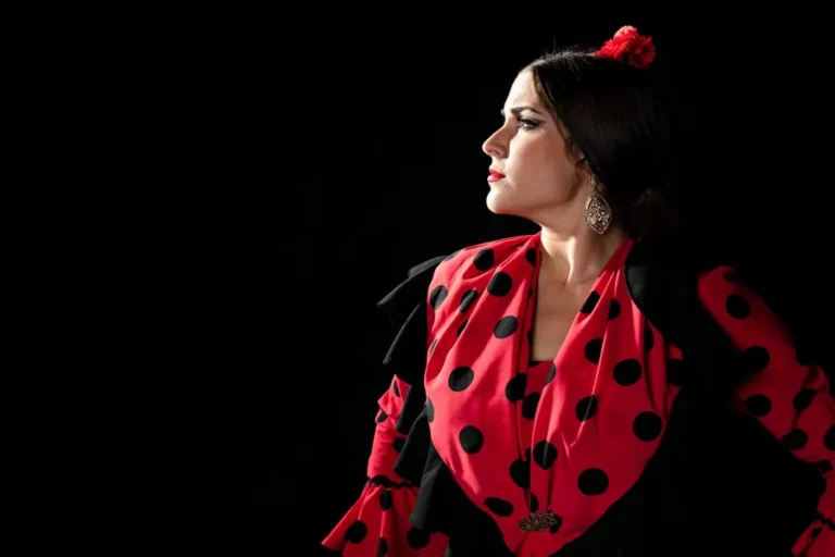 Qué hacer en Barcelona en una parada de crucero 9 noche-de-flamenco-en-barcelona-espana-bailaora