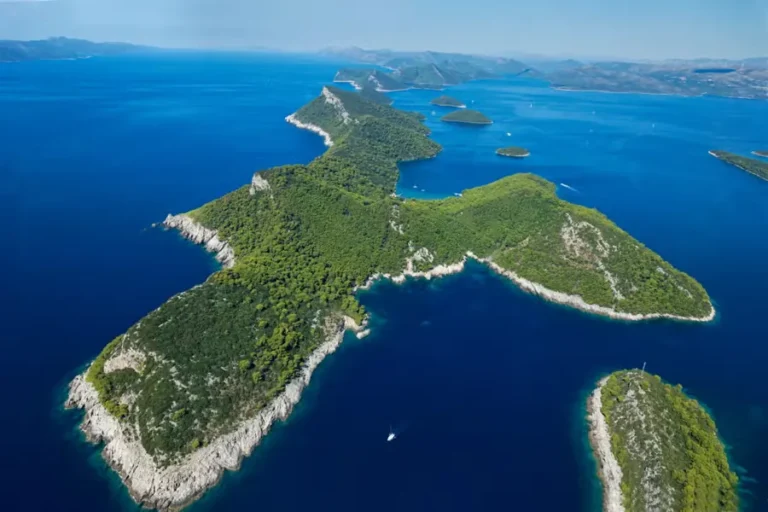 Qué hacer en Dubrovnik en una escala de crucero 8 islas elafiti desde el cielo archipielago kolocep lopud sipan cerca de dubrovnik 900x600 1 Qué hacer en Dubrovnik en una escala de crucero