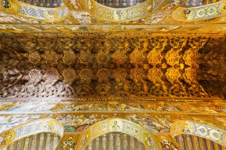 iglesias-arabe-normandas-de-palermo-techo-muqarnas-mosaicos